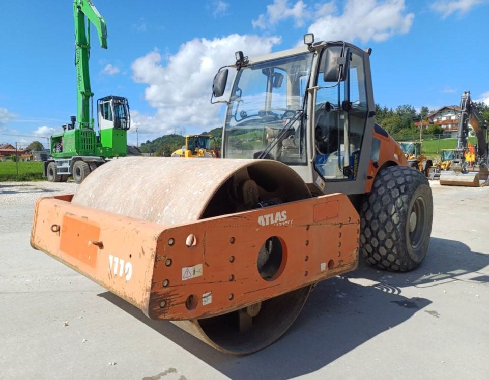 Atlas 1110 - Máy đầm: hình 4 Atlas 1110 - Máy đầm: hình 4