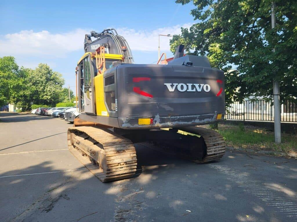 Volvo EC220EL - Máy xúc bánh xích: hình 3 Volvo EC220EL - Máy xúc bánh xích: hình 3