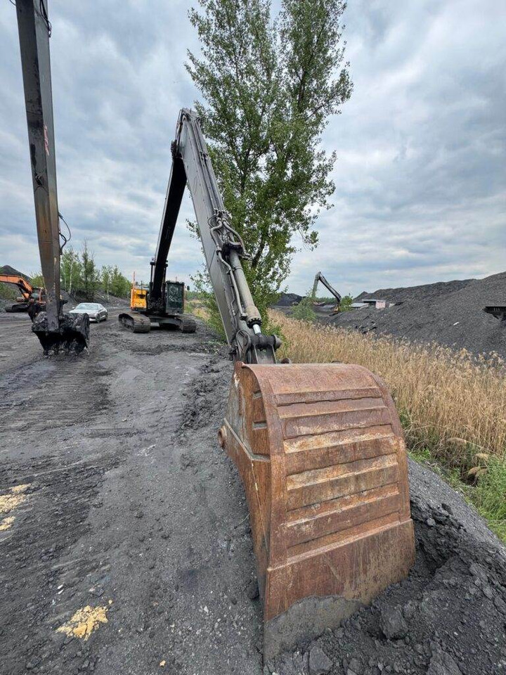 Volvo EC250ELR - Máy xúc bánh xích: hình 4 Volvo EC250ELR - Máy xúc bánh xích: hình 4