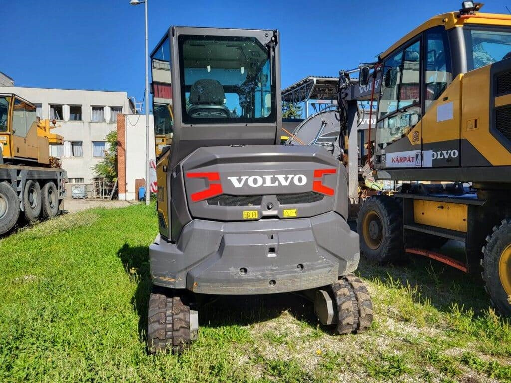 Volvo EC37F - Máy xúc mini: hình 5 Volvo EC37F - Máy xúc mini: hình 5