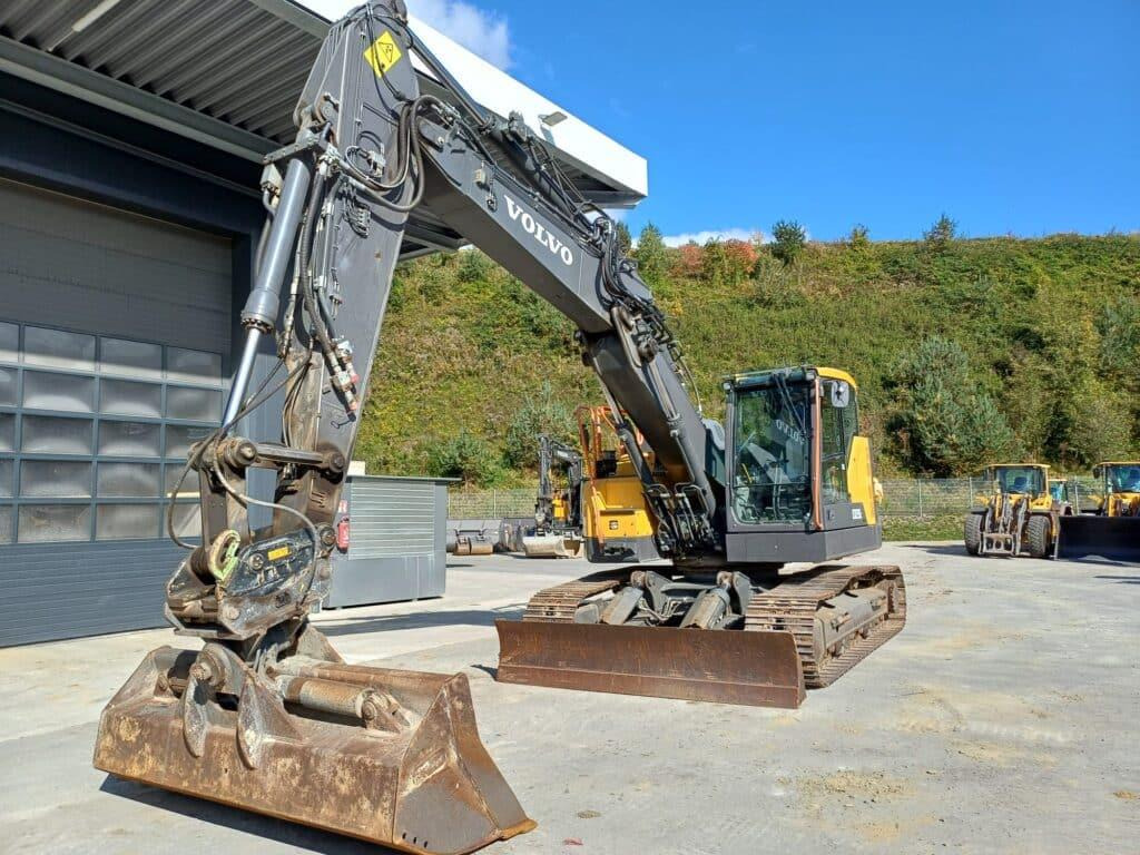 Volvo ECR235EL - Máy xúc bánh xích: hình 4 Volvo ECR235EL - Máy xúc bánh xích: hình 4