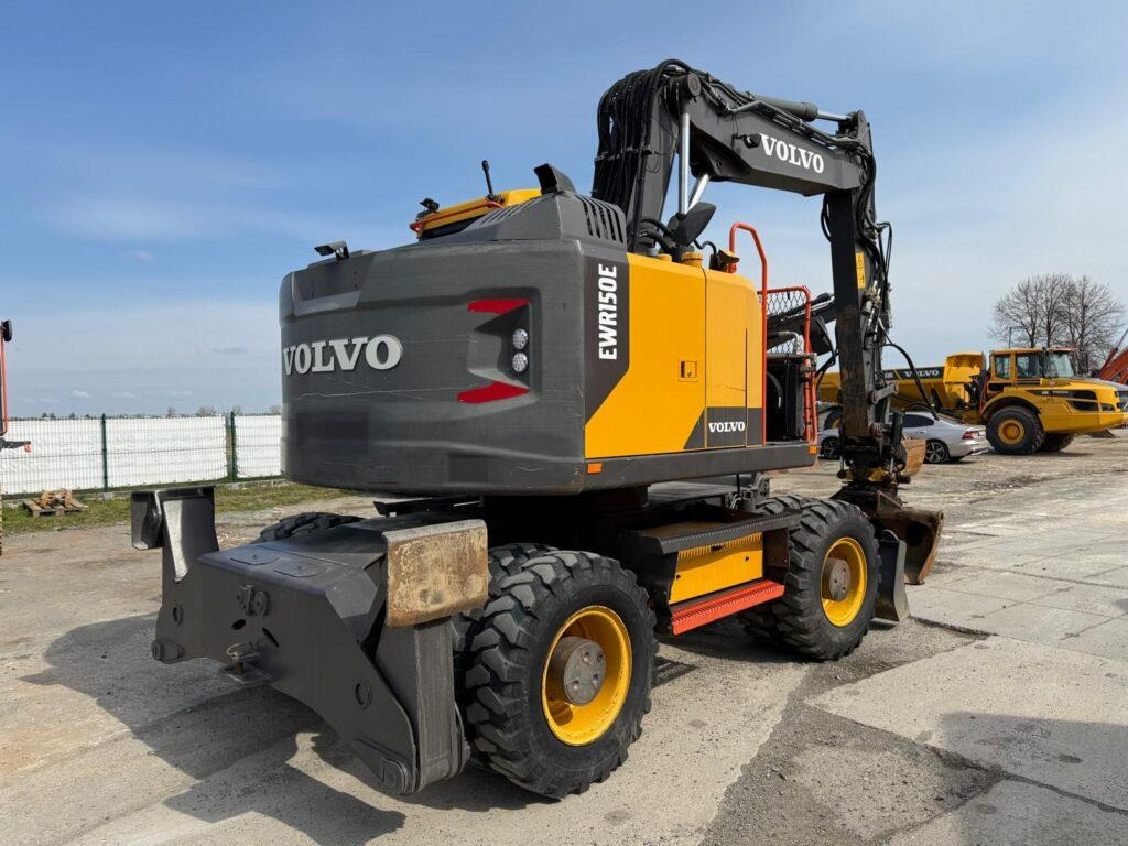 Volvo EWR150E - Máy xúc bánh lốp: hình 3 Volvo EWR150E - Máy xúc bánh lốp: hình 3