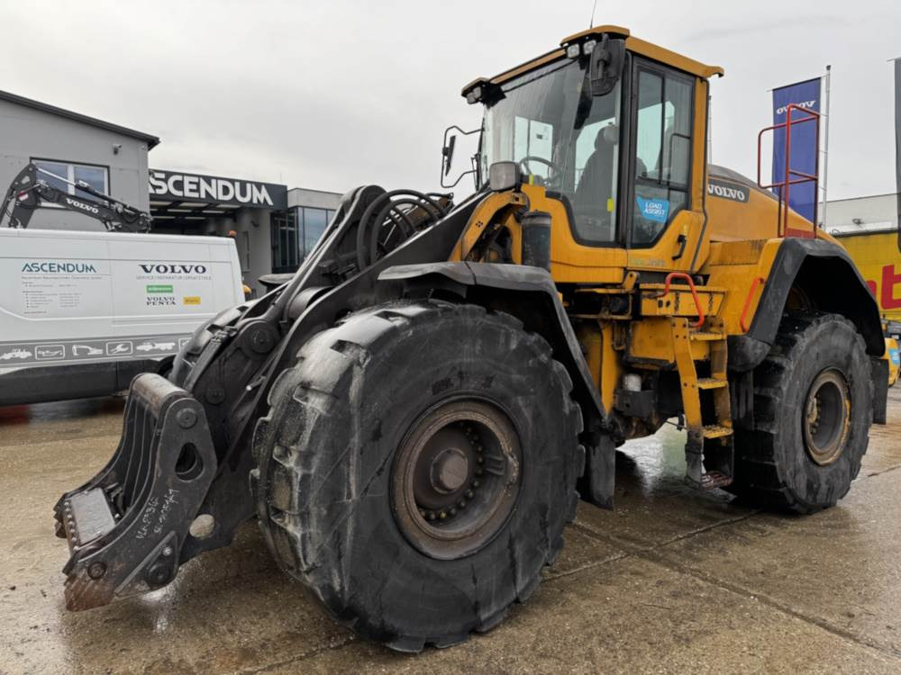 Volvo L150H - Máy xúc lật bánh lốp: hình 4 Volvo L150H - Máy xúc lật bánh lốp: hình 4