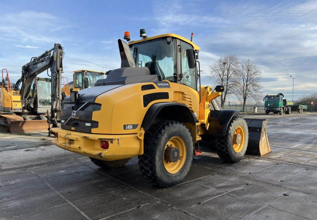 Volvo L45H - Máy xúc lật bánh lốp: hình 3 Volvo L45H - Máy xúc lật bánh lốp: hình 3