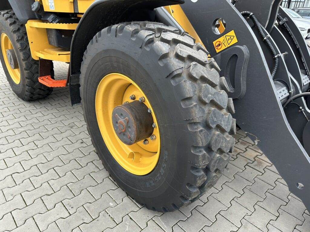 Máy xúc lật bánh lốp Volvo L45HS: hình 20
