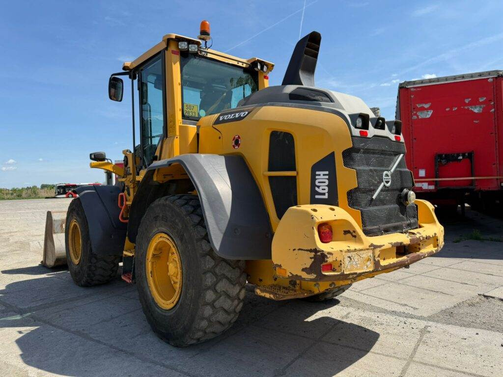 Volvo L60H - Máy xúc lật bánh lốp: hình 2 Volvo L60H - Máy xúc lật bánh lốp: hình 2