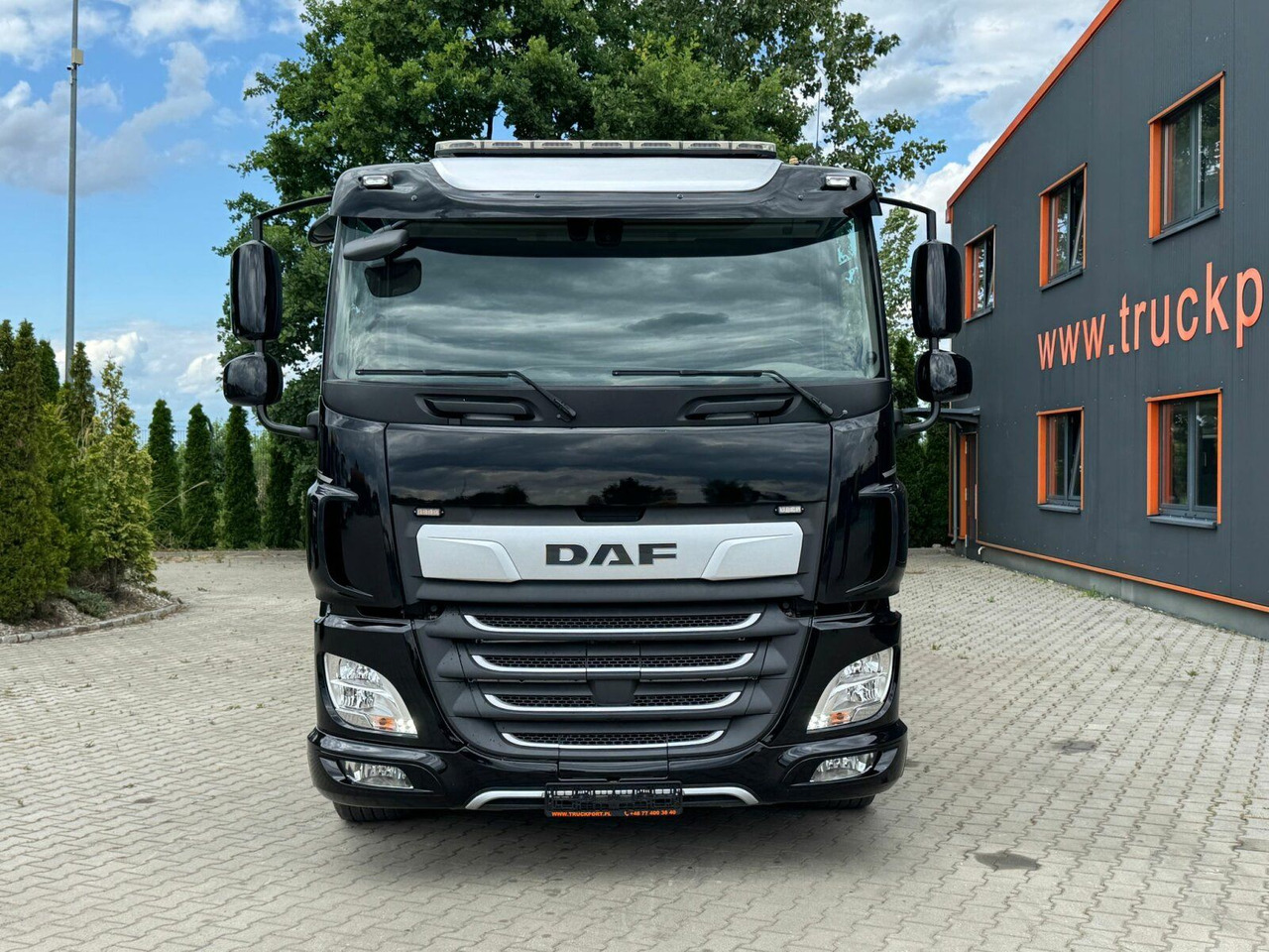 DAF CF 450 FAN 6x2 Pritsche mit Kran HIAB 188 E-6 - Xe cẩu tự hành: hình 3 DAF CF 450 FAN 6x2 Pritsche mit Kran HIAB 188 E-6 - Xe cẩu tự hành: hình 3