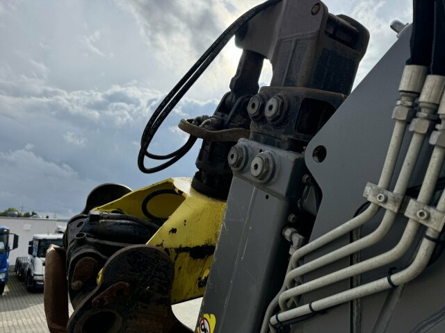 DAF XF 530 6x2 Holztransport Kran PENZ 15Z9.50 - Xe chở gỗ, Xe cẩu tự hành: hình 4 DAF XF 530 6x2 Holztransport Kran PENZ 15Z9.50 - Xe chở gỗ, Xe cẩu tự hành: hình 4