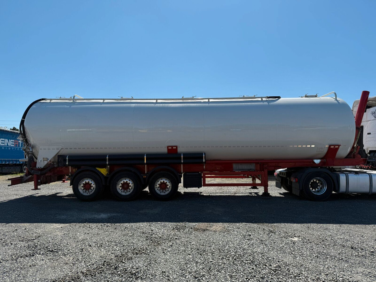 Feldbinder KIP 60.3 Silo 60.000 L 3 Achse ADR - Sơ mi rơ moóc bồn silo: hình 2 Feldbinder KIP 60.3 Silo 60.000 L 3 Achse ADR - Sơ mi rơ moóc bồn silo: hình 2