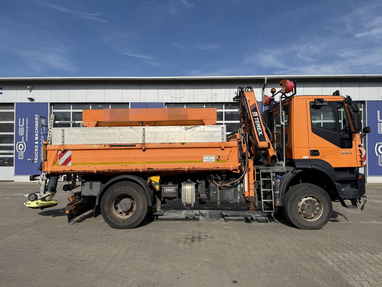 Iveco TRAKKER Kipper Kran TEREX 85.2 Salzstreuer - Xe ben, Xe cẩu tự hành: hình 2 Iveco TRAKKER Kipper Kran TEREX 85.2 Salzstreuer - Xe ben, Xe cẩu tự hành: hình 2