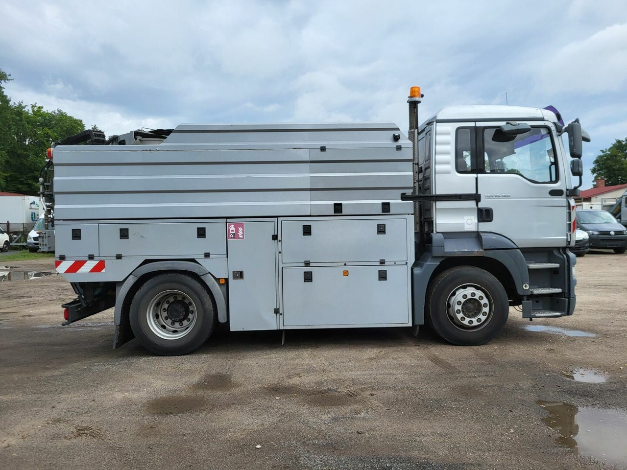 MAN TGA 18.360 4x2 HD-Kanalreiniger ASSMANN 6500 L - Xe tải chân không: hình 3 MAN TGA 18.360 4x2 HD-Kanalreiniger ASSMANN 6500 L - Xe tải chân không: hình 3