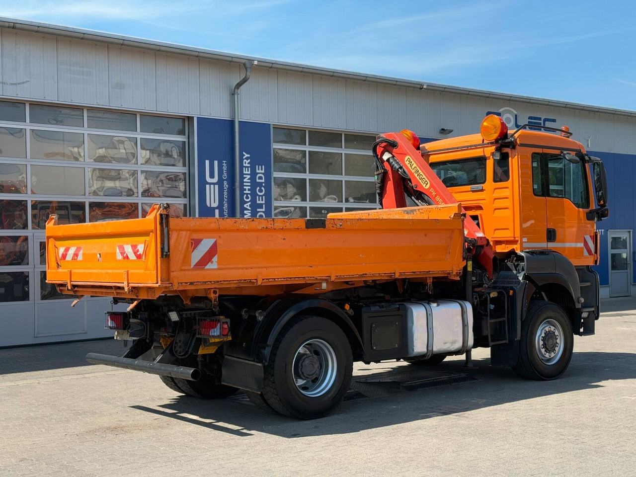 MAN TGA 18.360 4x4 Kipper Kran PALFINGER Winterd. - Xe cẩu tự hành: hình 3 MAN TGA 18.360 4x4 Kipper Kran PALFINGER Winterd. - Xe cẩu tự hành: hình 3