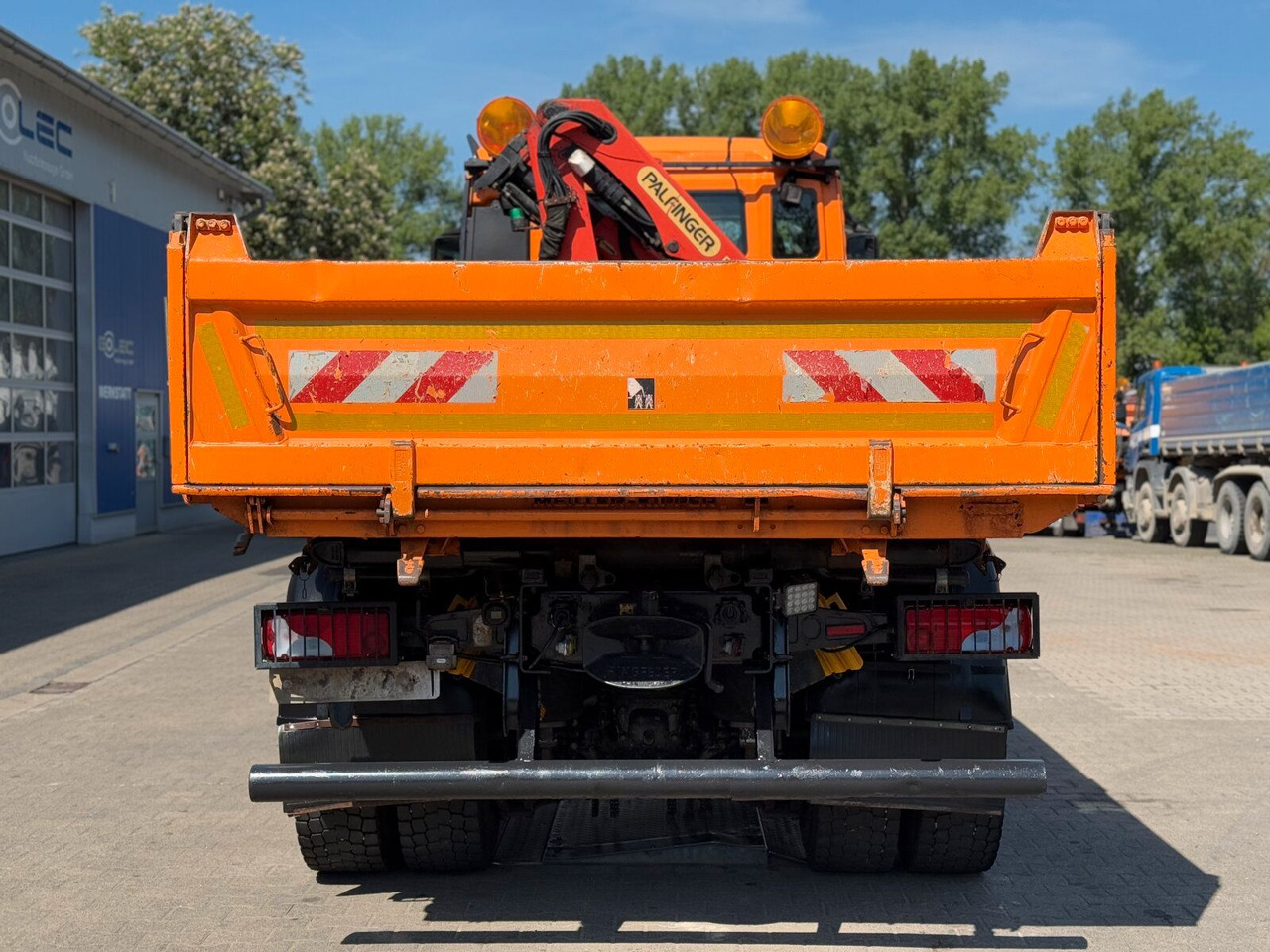 MAN TGA 18.360 4x4 Kipper Kran PALFINGER Winterd. - Xe cẩu tự hành: hình 4 MAN TGA 18.360 4x4 Kipper Kran PALFINGER Winterd. - Xe cẩu tự hành: hình 4