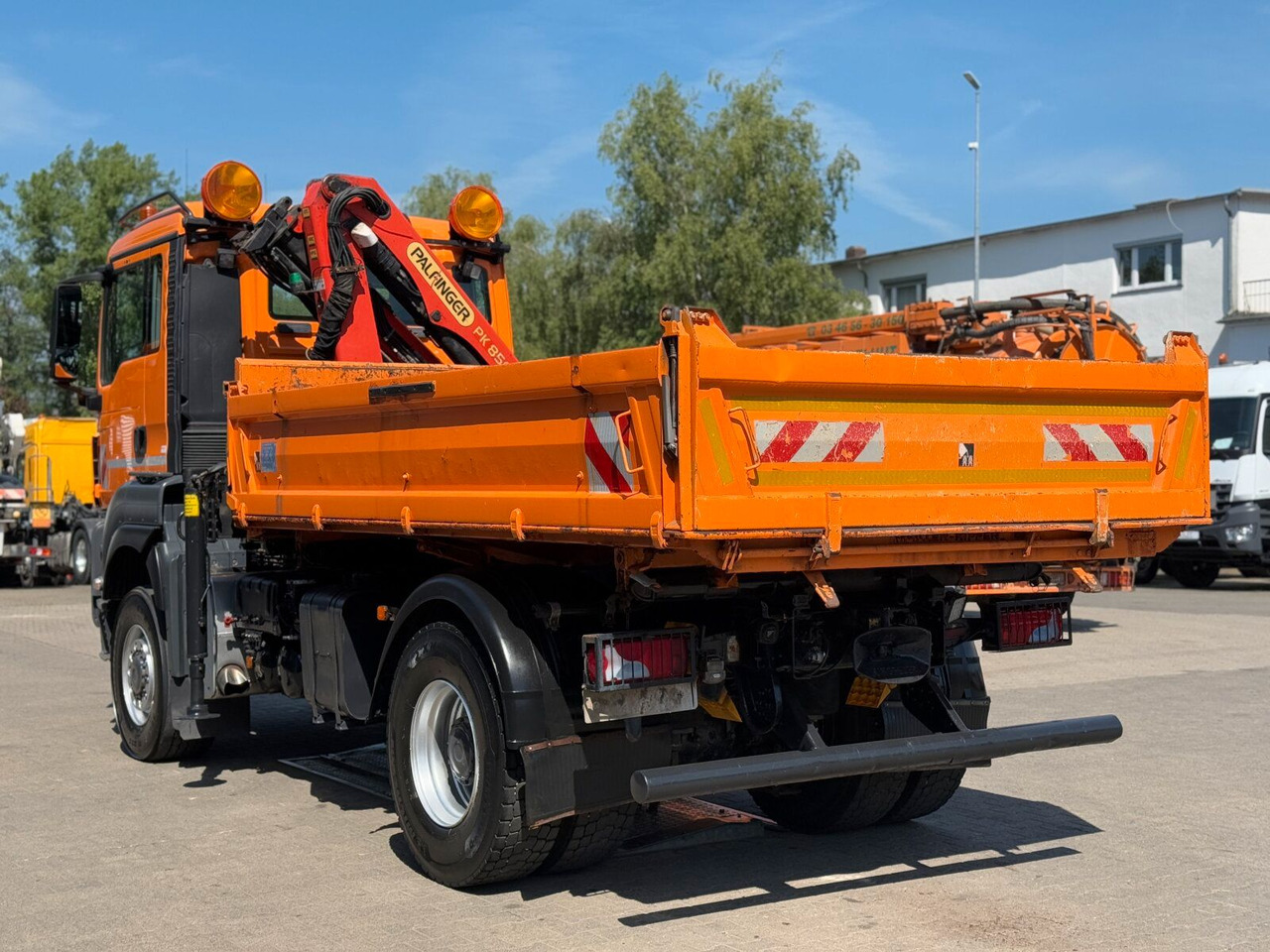 MAN TGA 18.360 4x4 Kipper Kran PALFINGER Winterd. - Xe ben, Xe cẩu tự hành: hình 5 MAN TGA 18.360 4x4 Kipper Kran PALFINGER Winterd. - Xe ben, Xe cẩu tự hành: hình 5