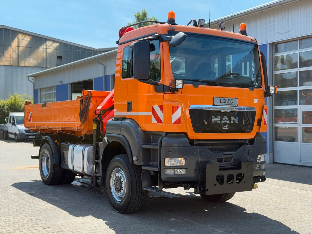MAN TGA 18.360 4x4 Kipper Kran PALFINGER Winterd. - Xe cẩu tự hành: hình 1 MAN TGA 18.360 4x4 Kipper Kran PALFINGER Winterd. - Xe cẩu tự hành: hình 1
