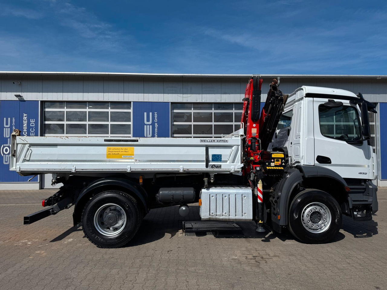 Mercedes-Benz AROCS 1832 4x2 Euro 6 Kipper Kran FASSI F120FB - Xe cẩu tự hành: hình 3 Mercedes-Benz AROCS 1832 4x2 Euro 6 Kipper Kran FASSI F120FB - Xe cẩu tự hành: hình 3