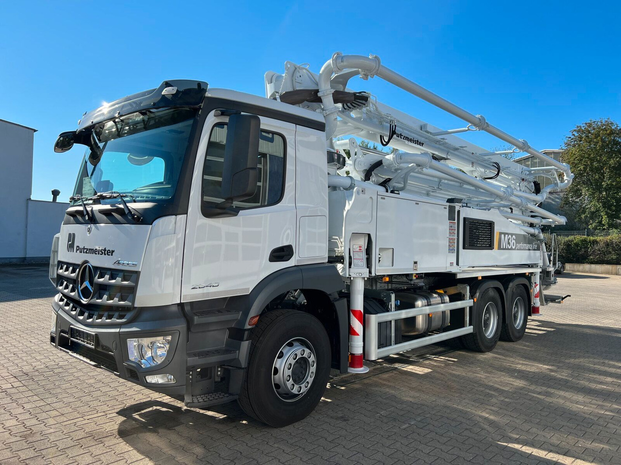 Mercedes-Benz AROCS 2640 6x4 E6 Betonpumpe Putzmeister 36-4 M - Xe bơm bê tông: hình 2 Mercedes-Benz AROCS 2640 6x4 E6 Betonpumpe Putzmeister 36-4 M - Xe bơm bê tông: hình 2