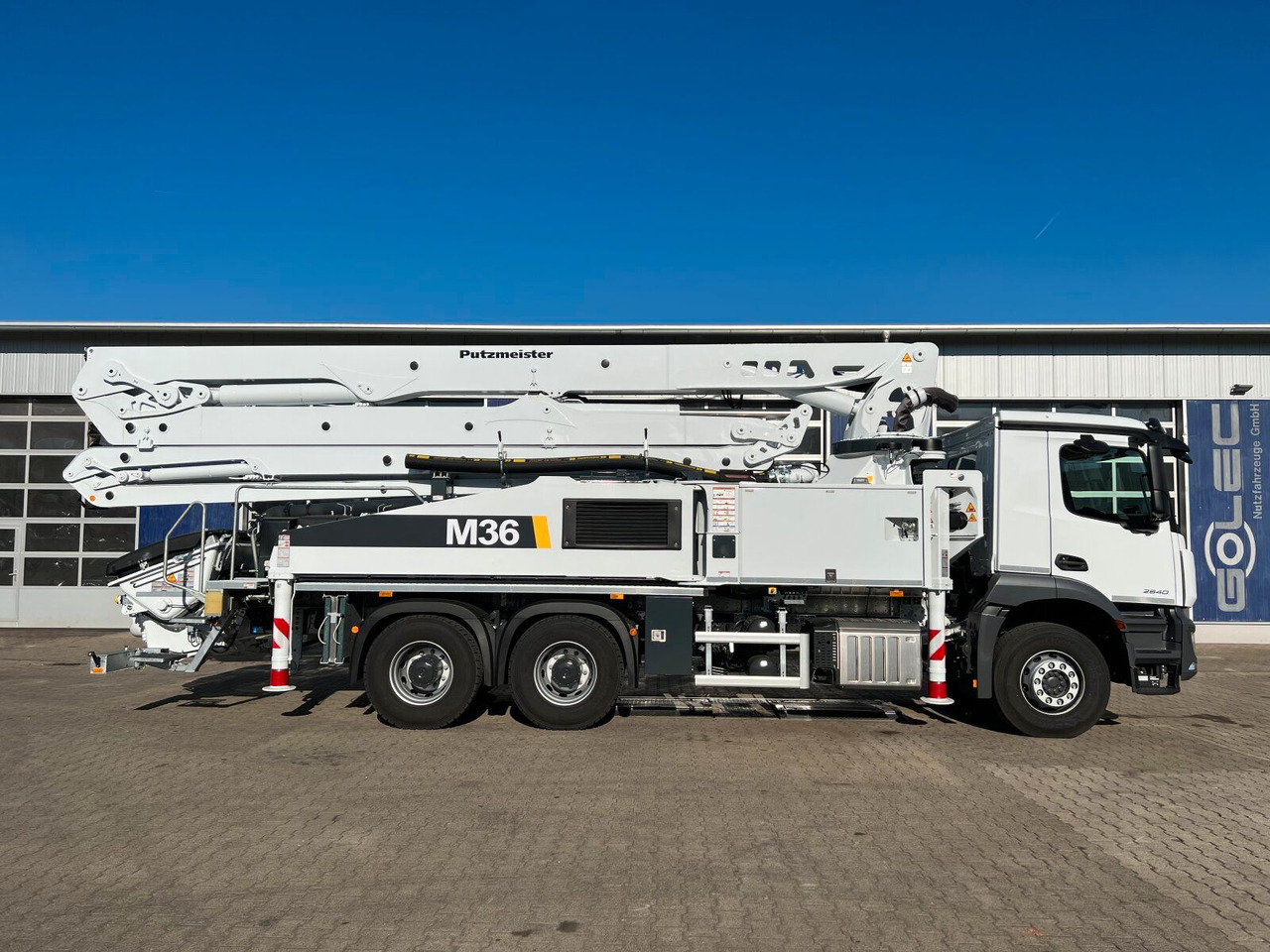 Mercedes-Benz AROCS 2640 6x4 E6 Betonpumpe Putzmeister 36-4 M - Xe bơm bê tông: hình 3 Mercedes-Benz AROCS 2640 6x4 E6 Betonpumpe Putzmeister 36-4 M - Xe bơm bê tông: hình 3