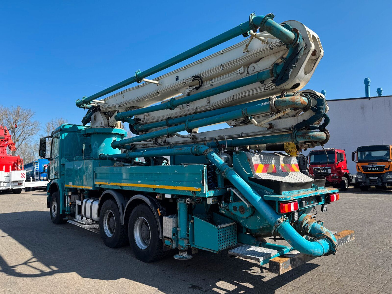 Mercedes-Benz AROCS 2844 6x4 Euro 6 Betonpumpe SERMAC 5Z33 - Xe bơm bê tông: hình 5 Mercedes-Benz AROCS 2844 6x4 Euro 6 Betonpumpe SERMAC 5Z33 - Xe bơm bê tông: hình 5