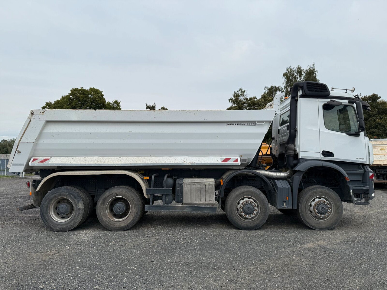 Mercedes-Benz AROCS 4145 8x8 Meiller Muldenkipper - Xe ben: hình 3 Mercedes-Benz AROCS 4145 8x8 Meiller Muldenkipper - Xe ben: hình 3
