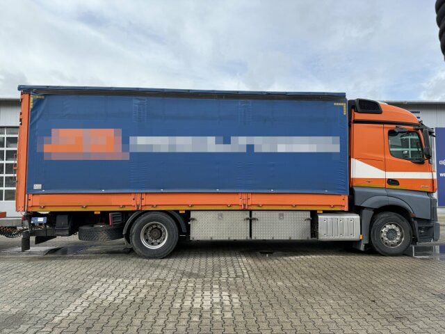 Xe tải thùng mui bạt Mercedes-Benz Actros 4x2 Pritsche Plane Laderampe + Anhänger: hình 9 Xe tải thùng mui bạt Mercedes-Benz Actros 4x2 Pritsche Plane Laderampe + Anhänger: hình 9