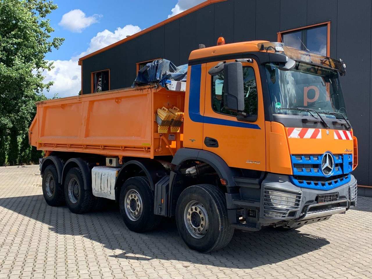Mercedes-Benz Arocs 3243 8x4 Dreiseitenkipper mit Bordmatik - Xe ben: hình 1 Mercedes-Benz Arocs 3243 8x4 Dreiseitenkipper mit Bordmatik - Xe ben: hình 1