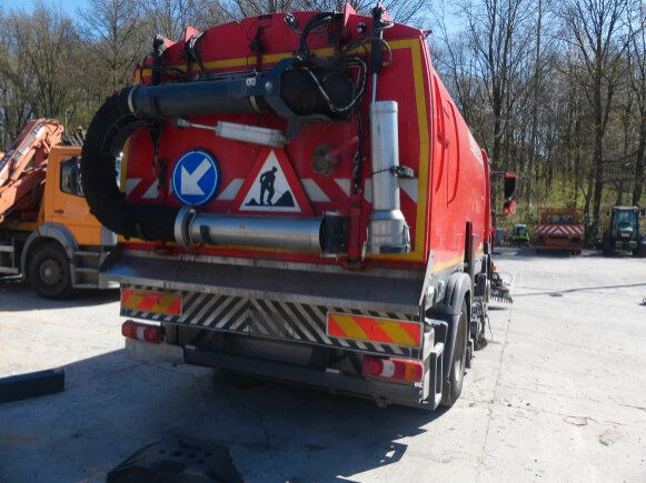 Mercedes-Benz Atego 1324 4x2 Kehrmaschine BROCK HD Anlage - Xe quét đường: hình 5 Mercedes-Benz Atego 1324 4x2 Kehrmaschine BROCK HD Anlage - Xe quét đường: hình 5