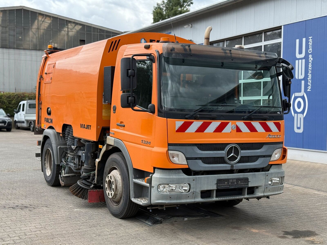 Mercedes-Benz Atego 1324 4x2 Kehrmaschine Viajet 6R/L - Xe quét đường: hình 1 Mercedes-Benz Atego 1324 4x2 Kehrmaschine Viajet 6R/L - Xe quét đường: hình 1