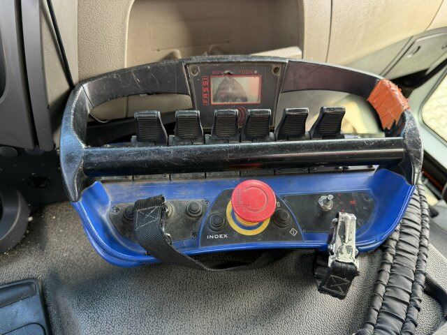 Renault Premium Lander Pritsche mit Kran FASSI - Xe cẩu tự hành, Xe tải thùng lửng/ Phẳng: hình 2 Renault Premium Lander Pritsche mit Kran FASSI - Xe cẩu tự hành, Xe tải thùng lửng/ Phẳng: hình 2