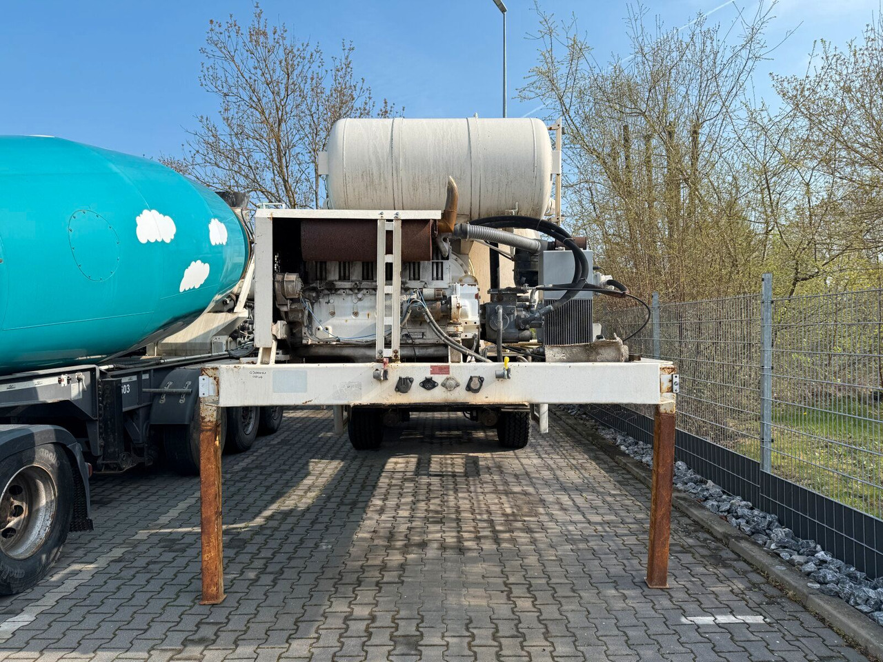 Intermix 10 m³ Betonmischer Auflieger mit Motor - Sơ mi rơ moóc: hình 5 Intermix 10 m³ Betonmischer Auflieger mit Motor - Sơ mi rơ moóc: hình 5