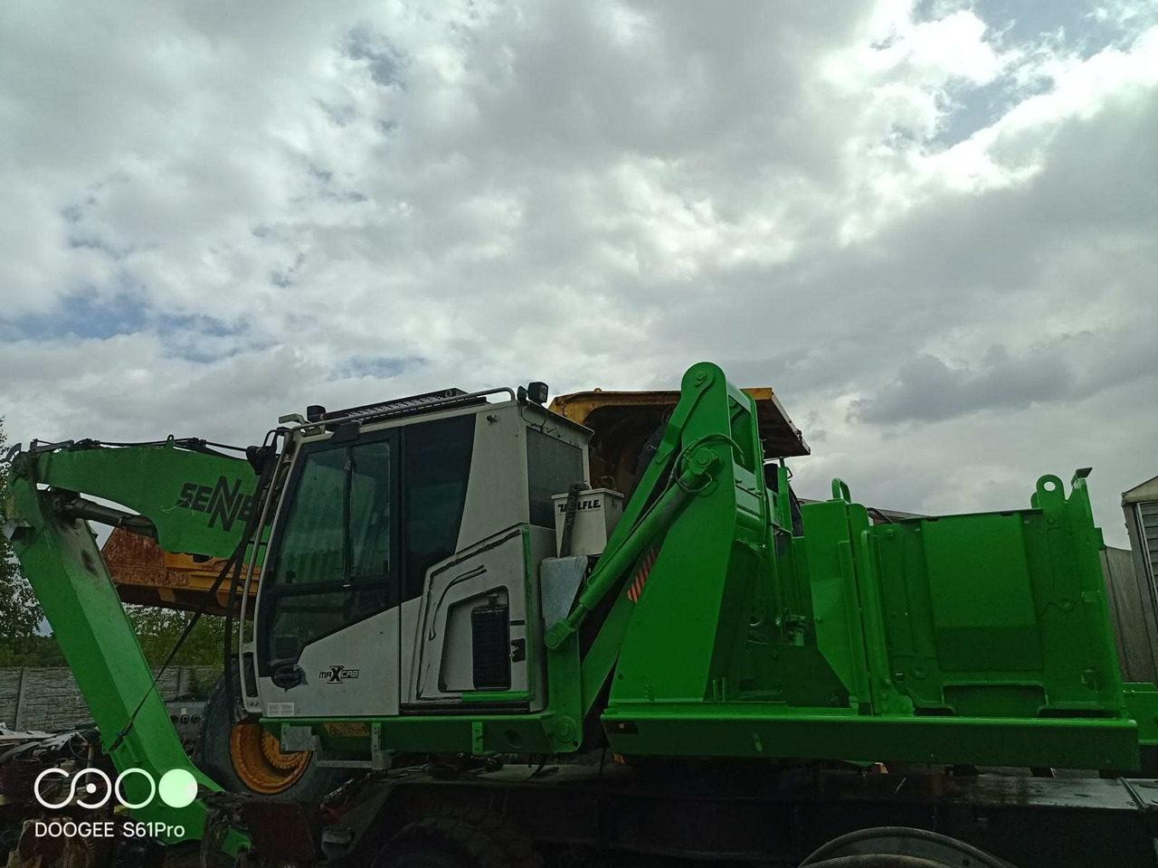 Sennebogen 818-E Umschlagbagger - 83 Ton - mit Greifer - Máy xúc bánh lốp: hình 2 Sennebogen 818-E Umschlagbagger - 83 Ton - mit Greifer - Máy xúc bánh lốp: hình 2