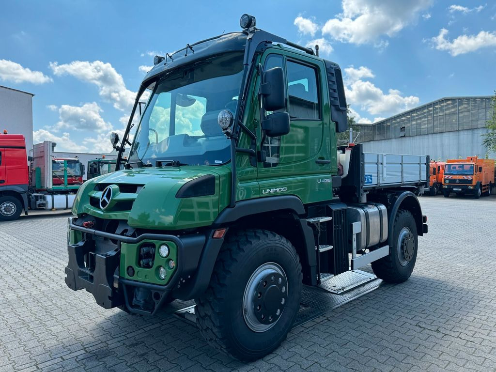 Unimog U435 Kipper mit Reifendruckregelanlage - Xe ben: hình 2 Unimog U435 Kipper mit Reifendruckregelanlage - Xe ben: hình 2