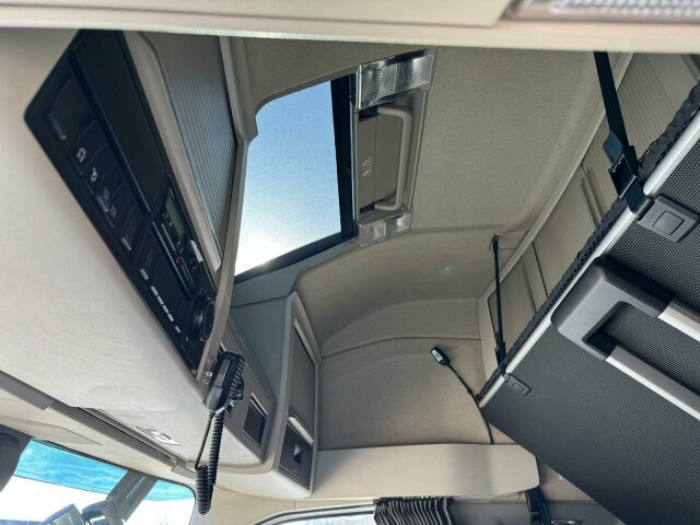 Volvo FH 540 6x2 Abrollkipper MEILLER RK 26.67 - Xe tải nâng móc: hình 5 Volvo FH 540 6x2 Abrollkipper MEILLER RK 26.67 - Xe tải nâng móc: hình 5