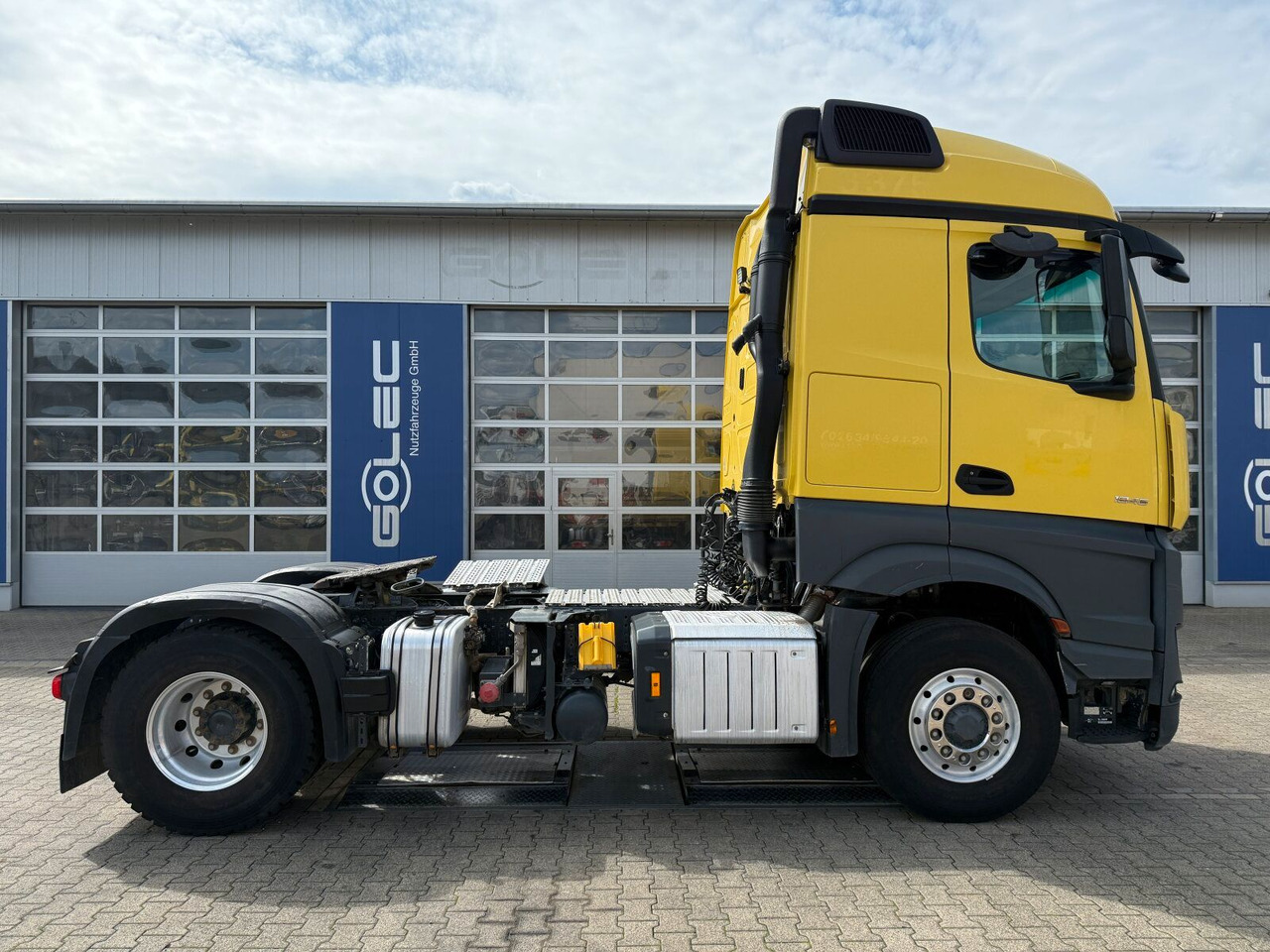 Mercedes-Benz ACTROS 1846 4x4 HAD Eur 6 Kipphydraulik Retarder - Xe đầu kéo: hình 3 Mercedes-Benz ACTROS 1846 4x4 HAD Eur 6 Kipphydraulik Retarder - Xe đầu kéo: hình 3
