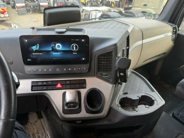 Mercedes-Benz ACTROS 1846 4x4 HAD Euro 6 Kipphydraulik - Xe đầu kéo: hình 3 Mercedes-Benz ACTROS 1846 4x4 HAD Euro 6 Kipphydraulik - Xe đầu kéo: hình 3