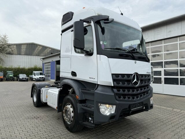 Mercedes-Benz Actros 1843 Sattelzugmaschine 4x2 Kipph. - Xe đầu kéo: hình 1 Mercedes-Benz Actros 1843 Sattelzugmaschine 4x2 Kipph. - Xe đầu kéo: hình 1