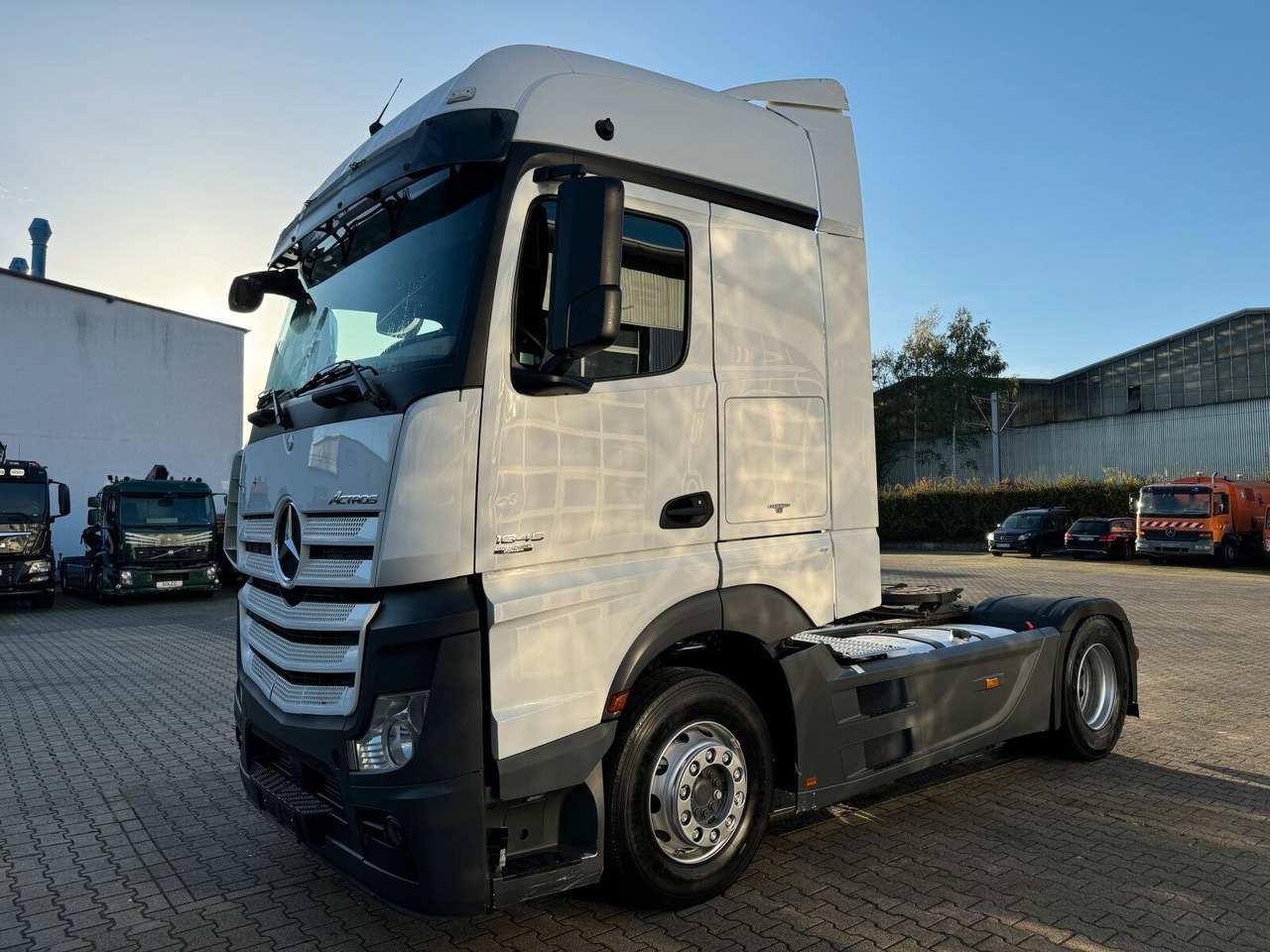 Mercedes-Benz Actros 1845 SZM 4x2 Streamspace *Retarder - Xe đầu kéo: hình 2 Mercedes-Benz Actros 1845 SZM 4x2 Streamspace *Retarder - Xe đầu kéo: hình 2
