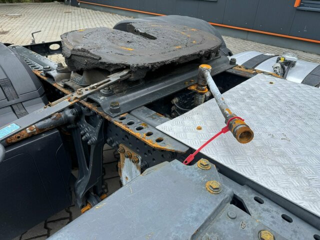 Mercedes-Benz Arocs 2142 4x4H SZM Euro 6 Kipphydraulik - Xe đầu kéo: hình 5 Mercedes-Benz Arocs 2142 4x4H SZM Euro 6 Kipphydraulik - Xe đầu kéo: hình 5