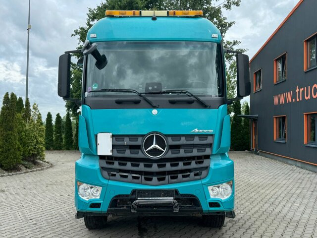 Xe đầu kéo Mercedes-Benz Arocs 2142 4x4H SZM Euro 6 Kipphydraulik: hình 9