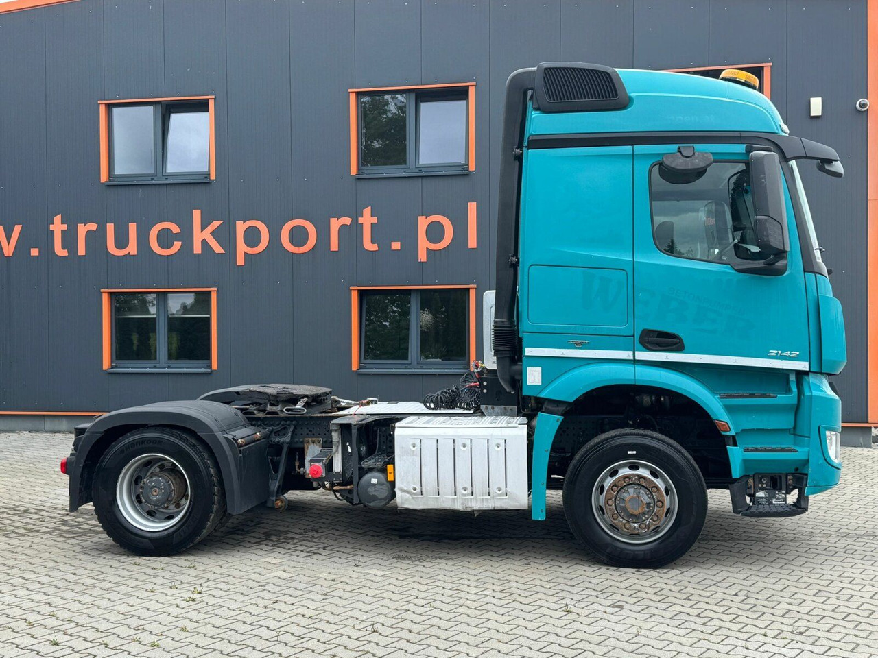 Mercedes-Benz Arocs 2142 4x4H SZM Euro 6 Kipphydraulik - Xe đầu kéo: hình 4 Mercedes-Benz Arocs 2142 4x4H SZM Euro 6 Kipphydraulik - Xe đầu kéo: hình 4