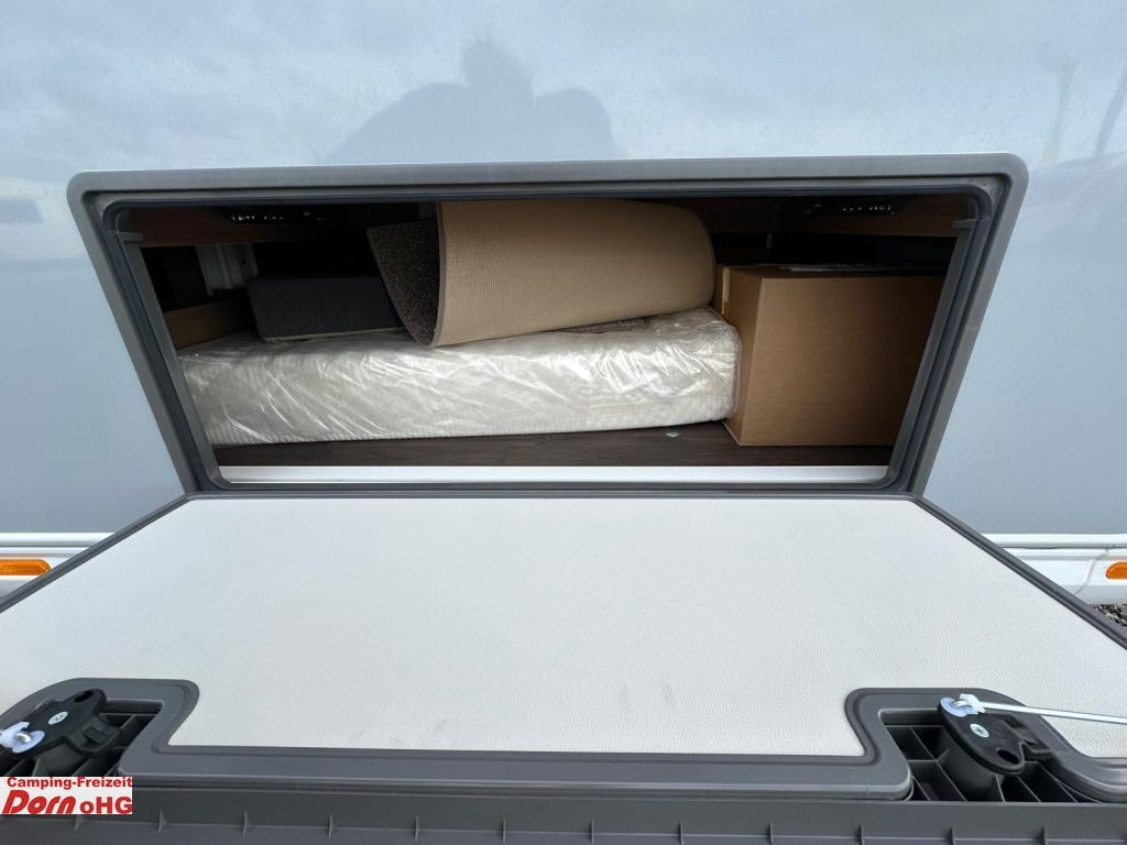 Knaus Azur 460 EU ehem. Messefahrzeug Knaus Azur 460 EU ehem. Messefahrzeug - Rơ moóc kiểu caravan: hình 5 Knaus Azur 460 EU ehem. Messefahrzeug Knaus Azur 460 EU ehem. Messefahrzeug - Rơ moóc kiểu caravan: hình 5