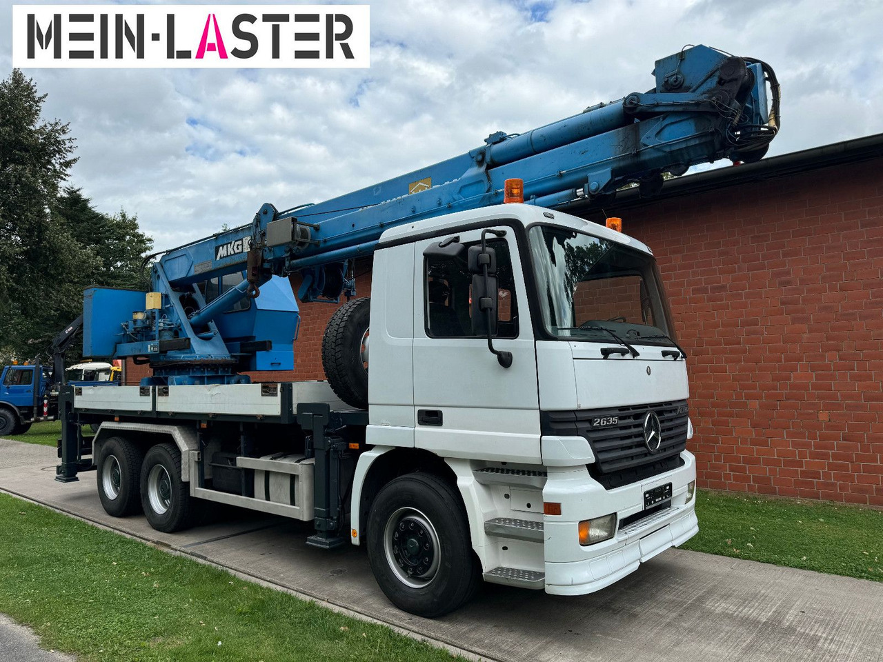 Mercedes-Benz 3335 V6 MKG 550 Ta2-a2 -46m 420 kg Funk - Xe cẩu tự hành: hình 3 Mercedes-Benz 3335 V6 MKG 550 Ta2-a2 -46m 420 kg Funk - Xe cẩu tự hành: hình 3