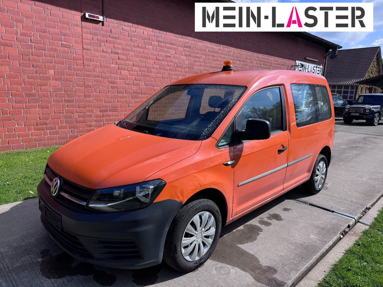 Volkswagen Caddy 2.0 TDI Klima 1. Hand 73.300 km - Xe van chở khách: hình 1 Volkswagen Caddy 2.0 TDI Klima 1. Hand 73.300 km - Xe van chở khách: hình 1
