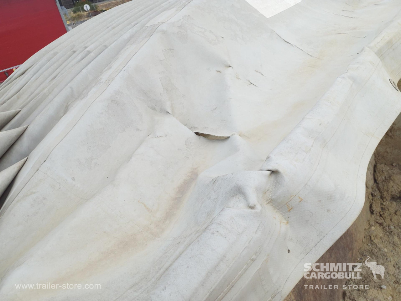 SCHMITZ Tipper Steel half pipe body 26m³ - Sơ mi rơ moóc ben: hình 3 SCHMITZ Tipper Steel half pipe body 26m³ - Sơ mi rơ moóc ben: hình 3