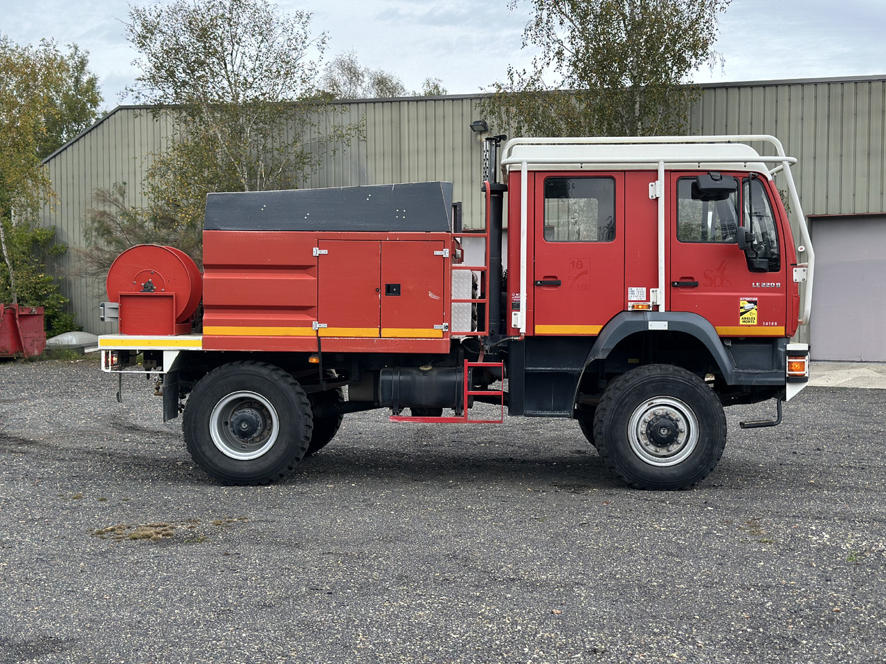MAN LE 220B. 4x4 - Xe tải cứu hỏa: hình 2 MAN LE 220B. 4x4 - Xe tải cứu hỏa: hình 2