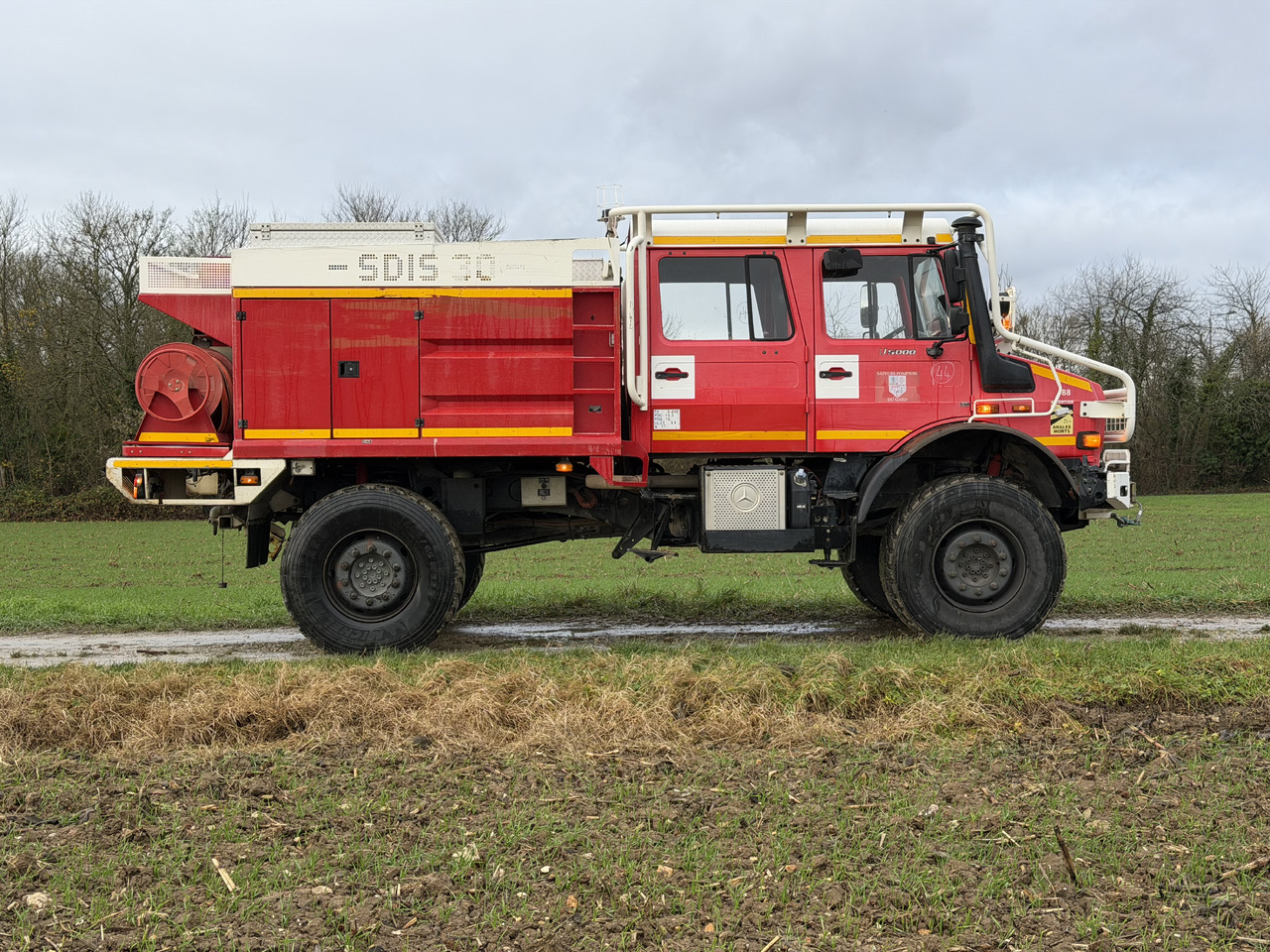 DE POMPIER MERCEDES-BENZ U5000 4X4 UNIMOG - Xe tải: hình 2 DE POMPIER MERCEDES-BENZ U5000 4X4 UNIMOG - Xe tải: hình 2