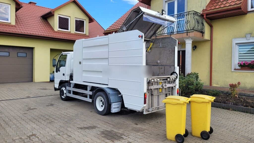 Isuzu NQR75 Container washer laveuse lavacassonetti myjka - Xe tải chở rác: hình 2 Isuzu NQR75 Container washer laveuse lavacassonetti myjka - Xe tải chở rác: hình 2