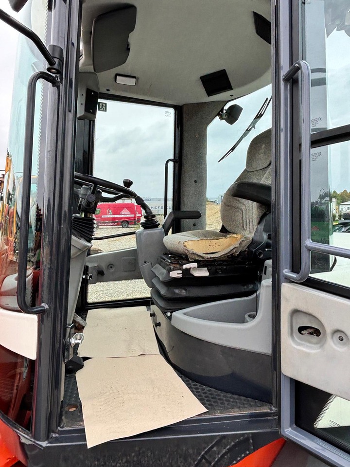 TEREX TL 100 - Máy xúc lật bánh lốp: hình 5 TEREX TL 100 - Máy xúc lật bánh lốp: hình 5
