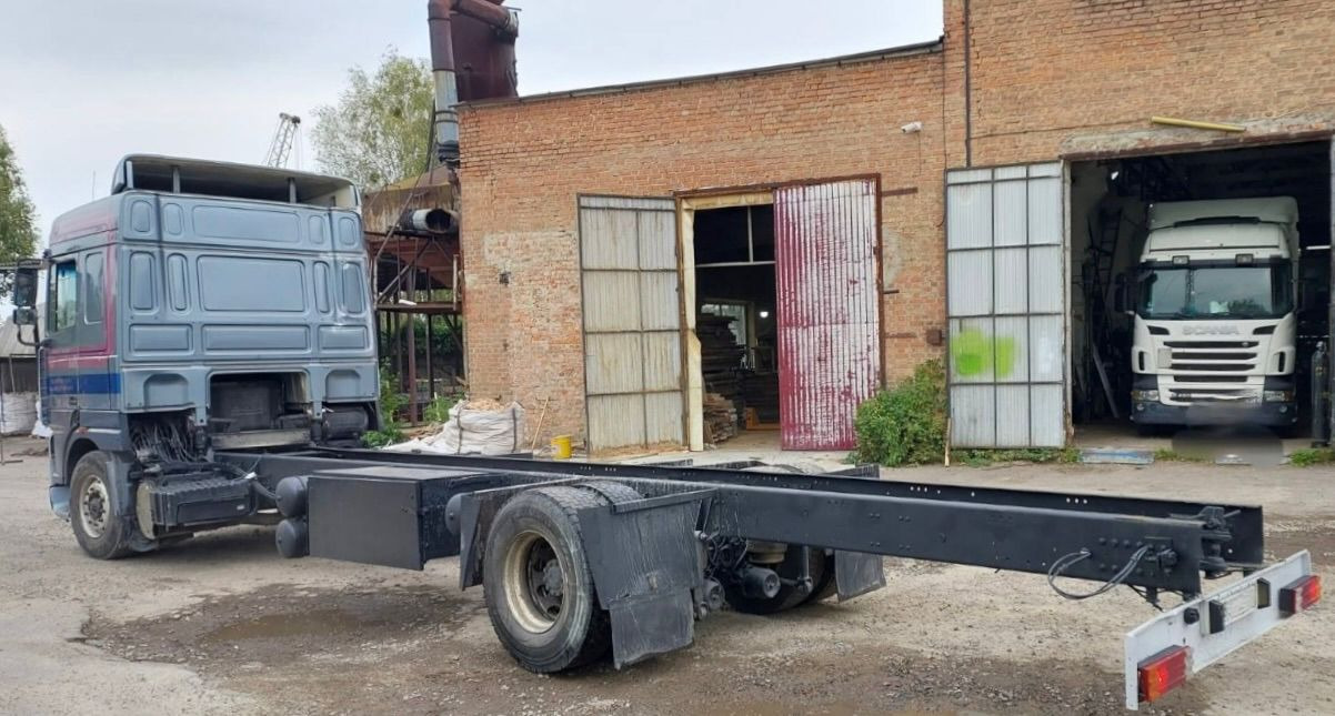 DAF 95XF380 - Xe tải khung gầm: hình 4 DAF 95XF380 - Xe tải khung gầm: hình 4