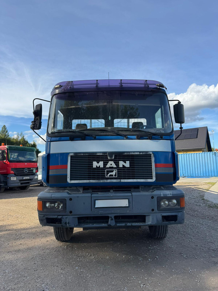 MAN 26.403 6x4 - Xe tải thùng lửng/ Phẳng, Xe cẩu tự hành: hình 2 MAN 26.403 6x4 - Xe tải thùng lửng/ Phẳng, Xe cẩu tự hành: hình 2